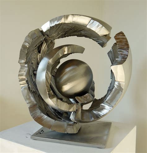 stainless steel sculpture artists